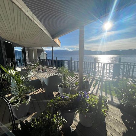 Panoramaresort In Hardangerfjorden Leilighet I Sjokanten Ved Hardangerfjorden For 7 Personer Boat , Sauna,Kajak, Sup For Rent Oystese Bagian luar foto