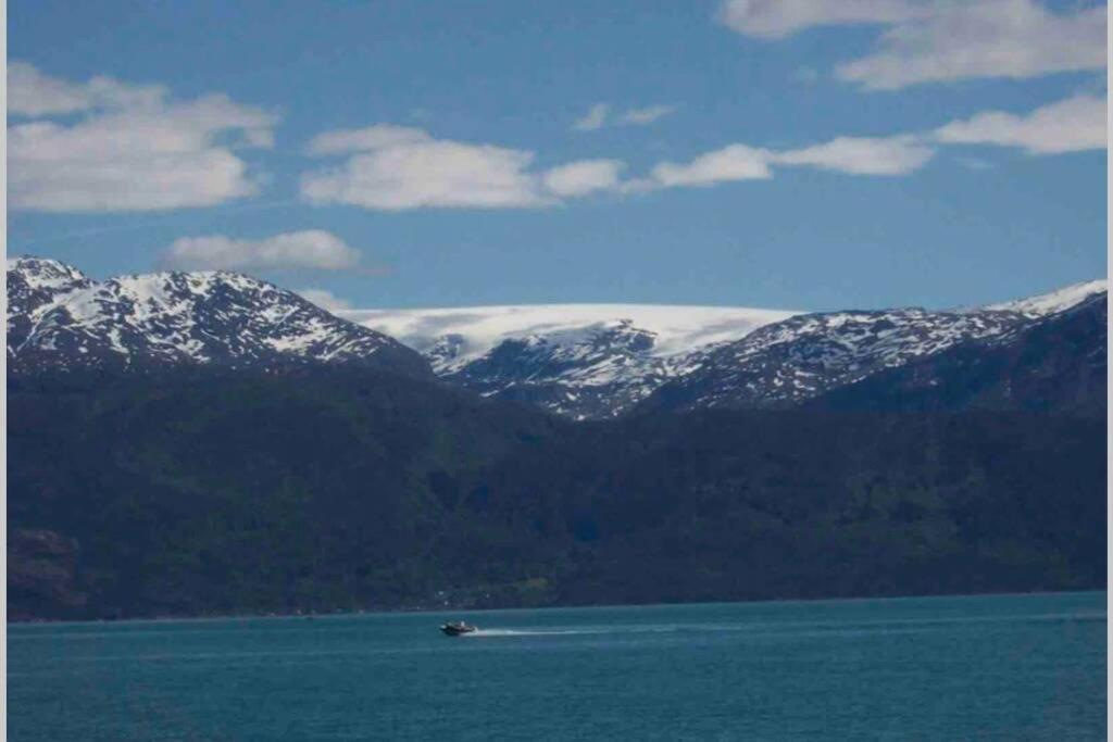 Panoramaresort In Hardangerfjorden Leilighet I Sjokanten Ved Hardangerfjorden For 7 Personer Boat , Sauna,Kajak, Sup For Rent Oystese Bagian luar foto