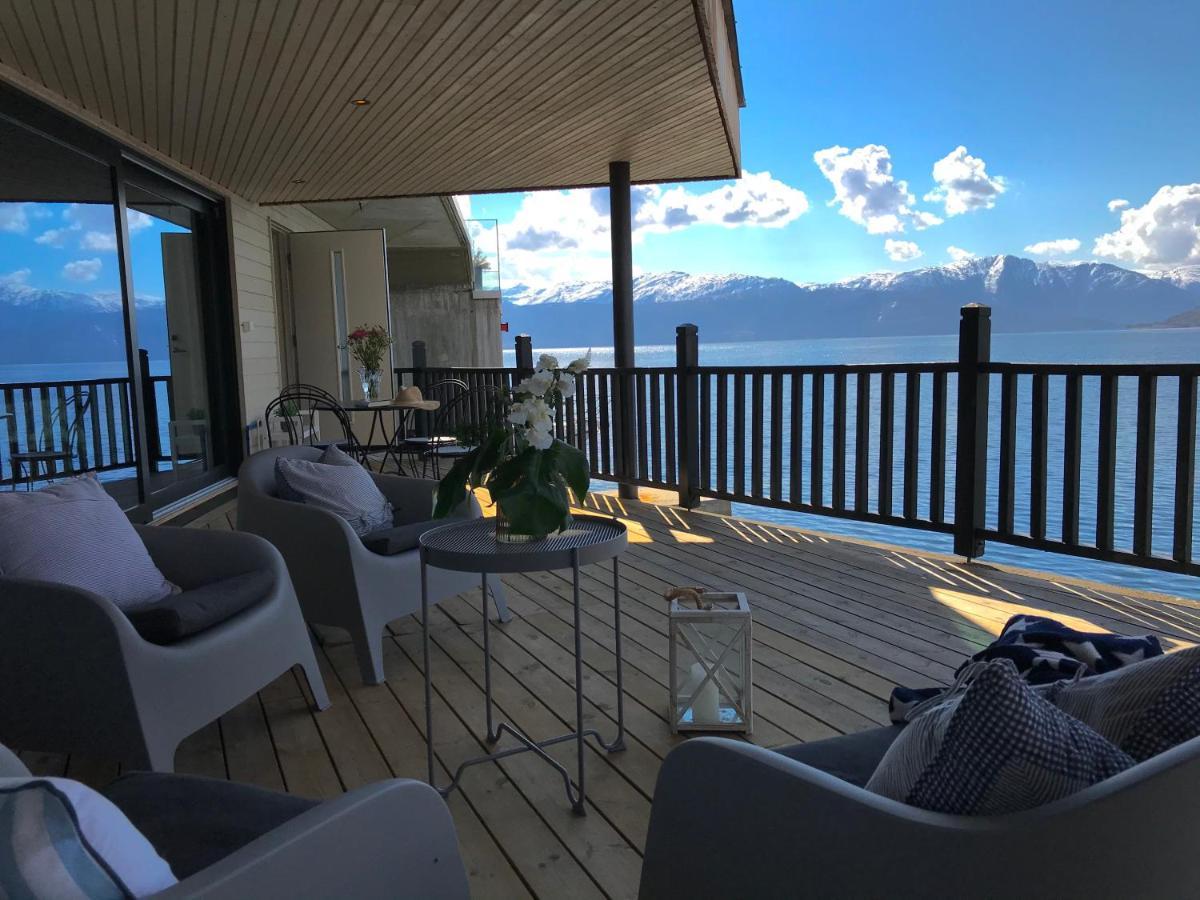Panoramaresort In Hardangerfjorden Leilighet I Sjokanten Ved Hardangerfjorden For 7 Personer Boat , Sauna,Kajak, Sup For Rent Oystese Bagian luar foto